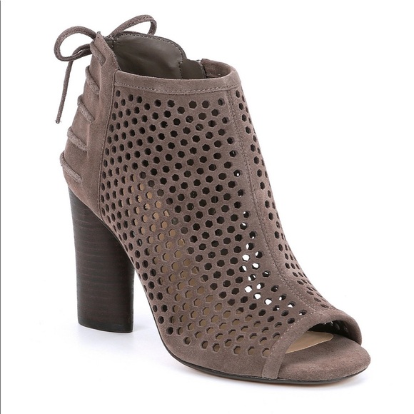 Gianni Bini Peep Toe Shooties - Picture 2 of 4